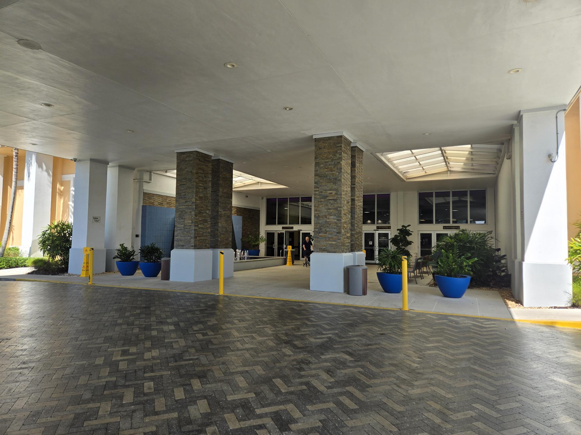 SOUTHAMPTON CONDOMINIUM - Residential