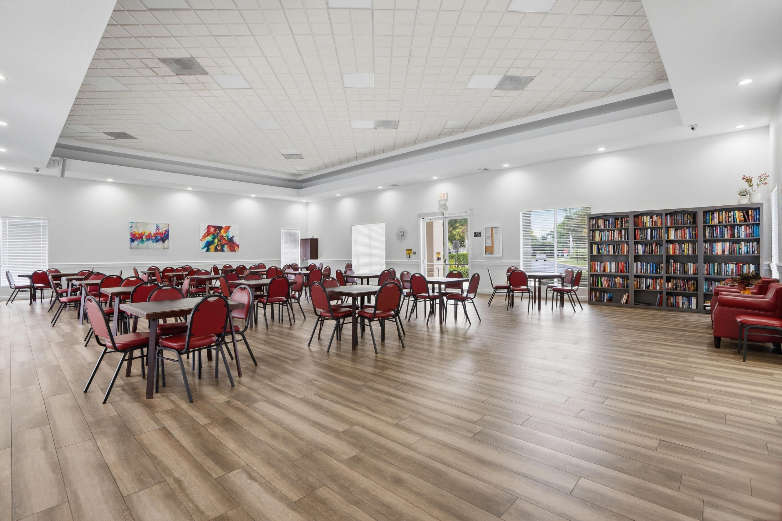 SOUTHAMPTON CONDOMINIUM - Residential