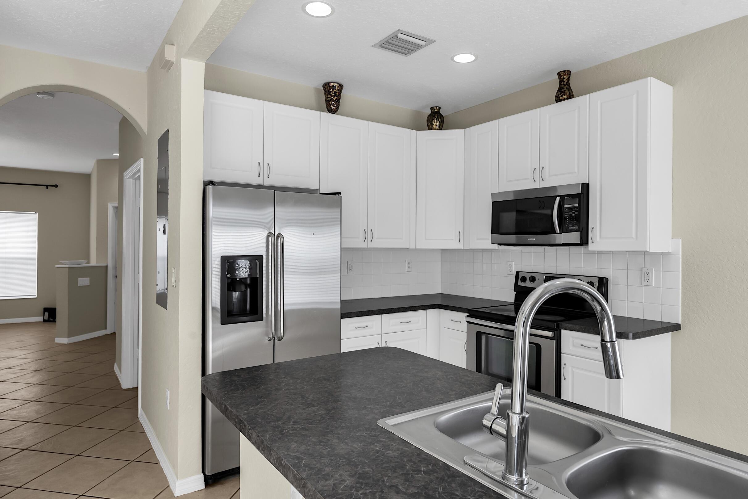 MONTEREY BAY PUD - Residential Lease