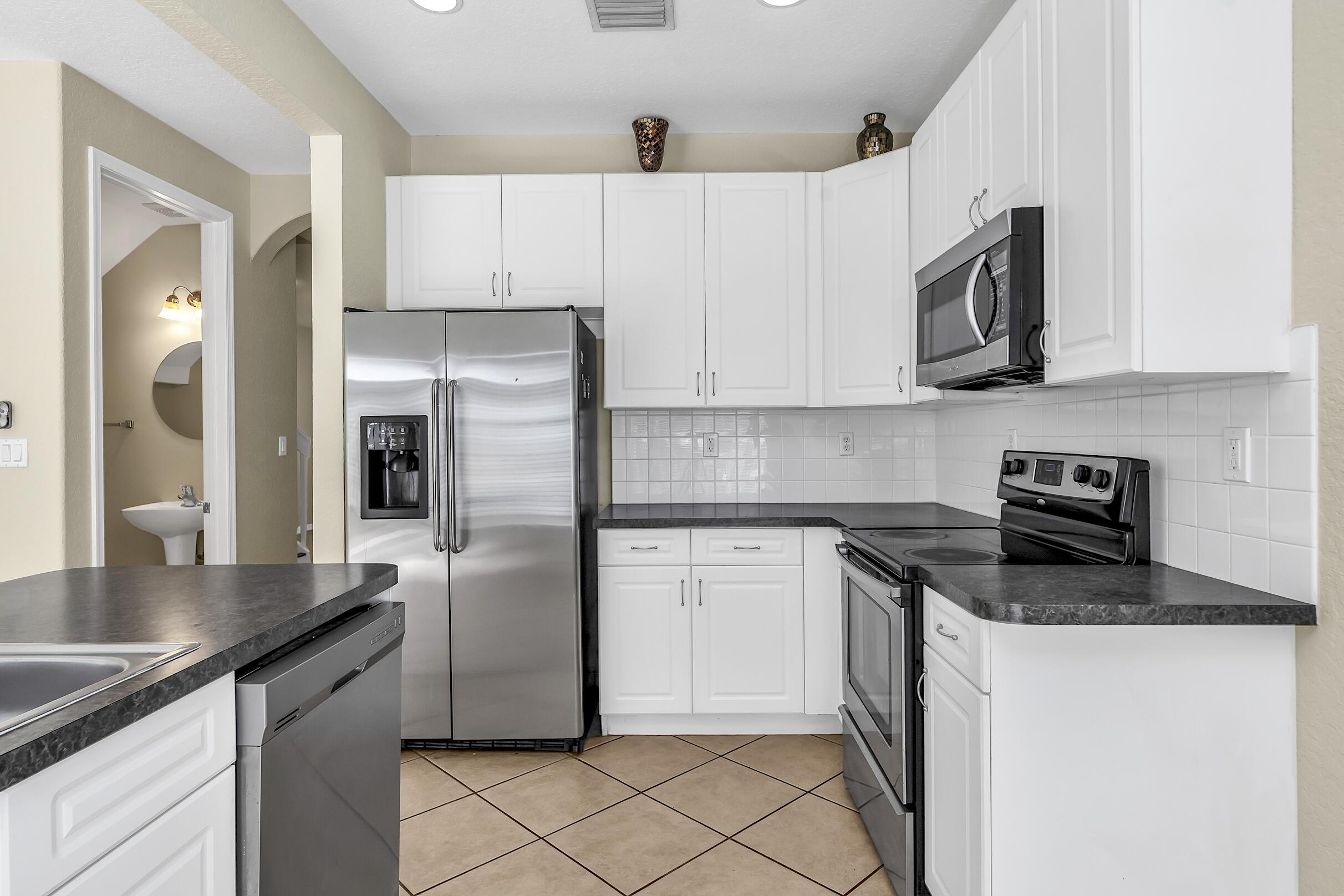 MONTEREY BAY PUD - Residential Lease