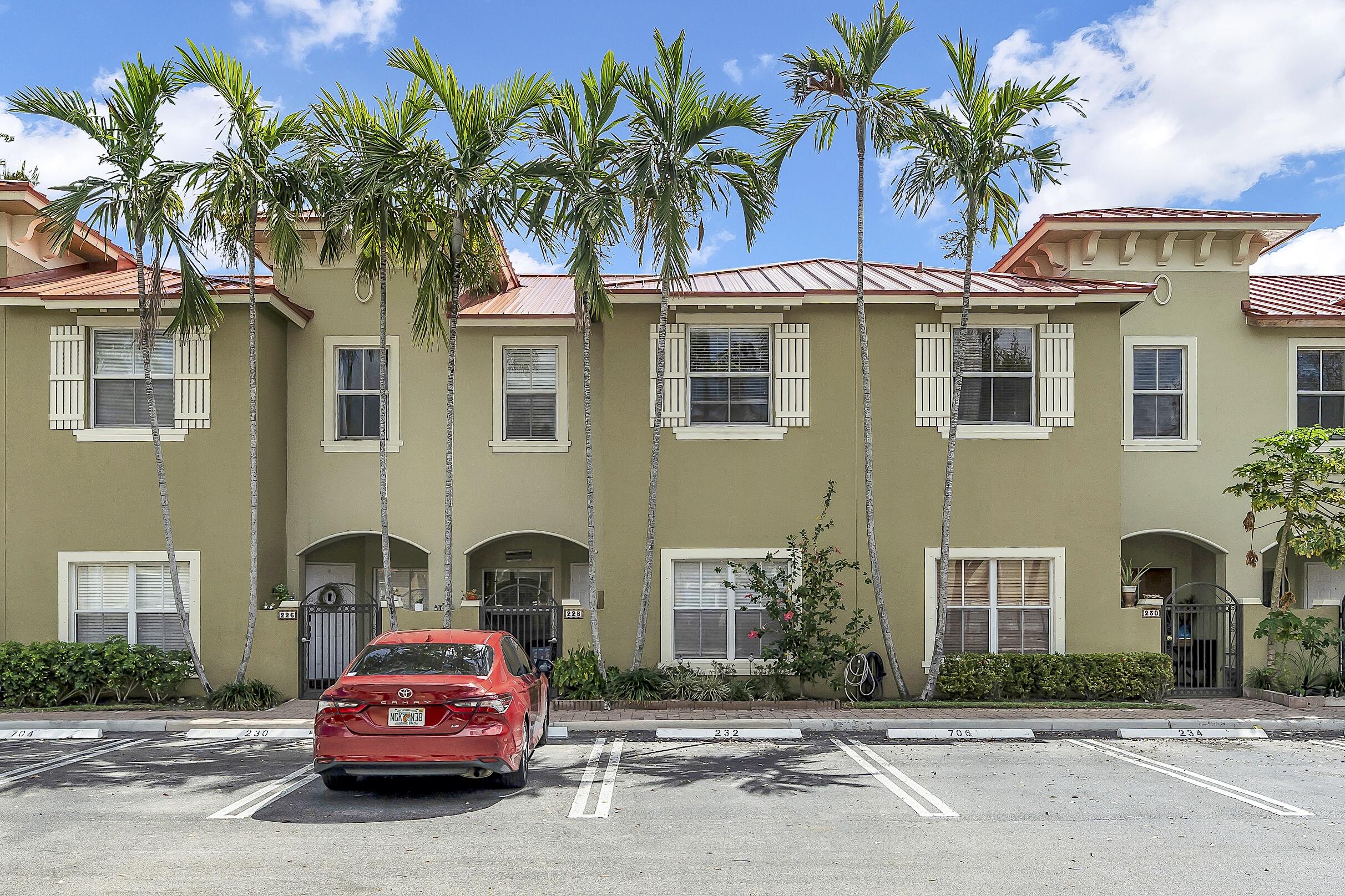 MONTEREY BAY PUD - Residential Lease