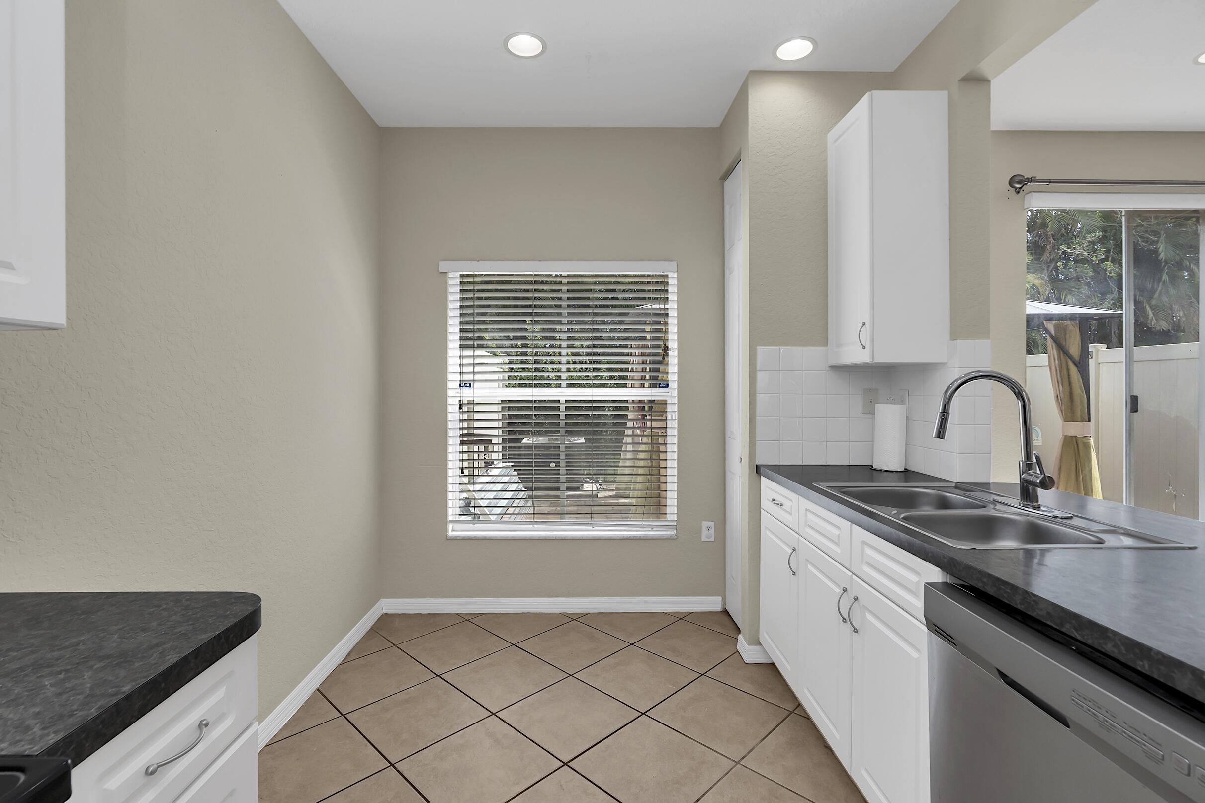 MONTEREY BAY PUD - Residential Lease