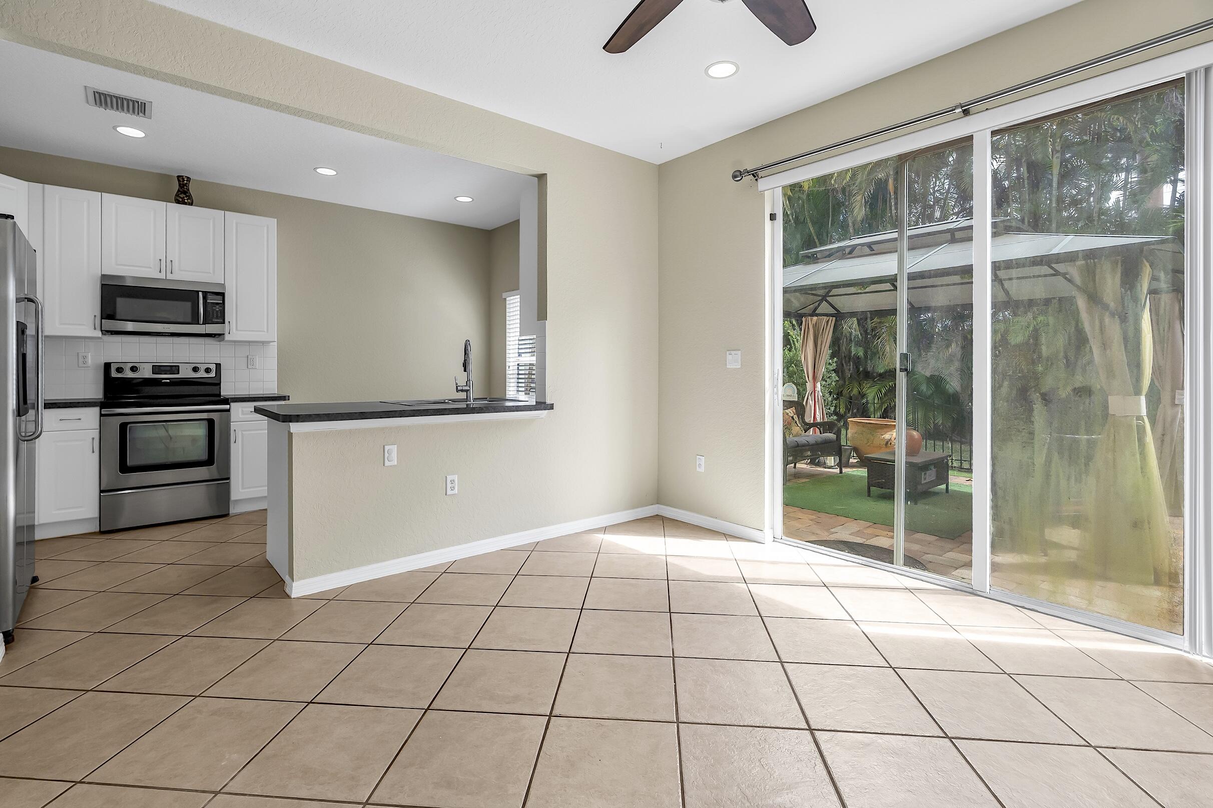 MONTEREY BAY PUD - Residential Lease