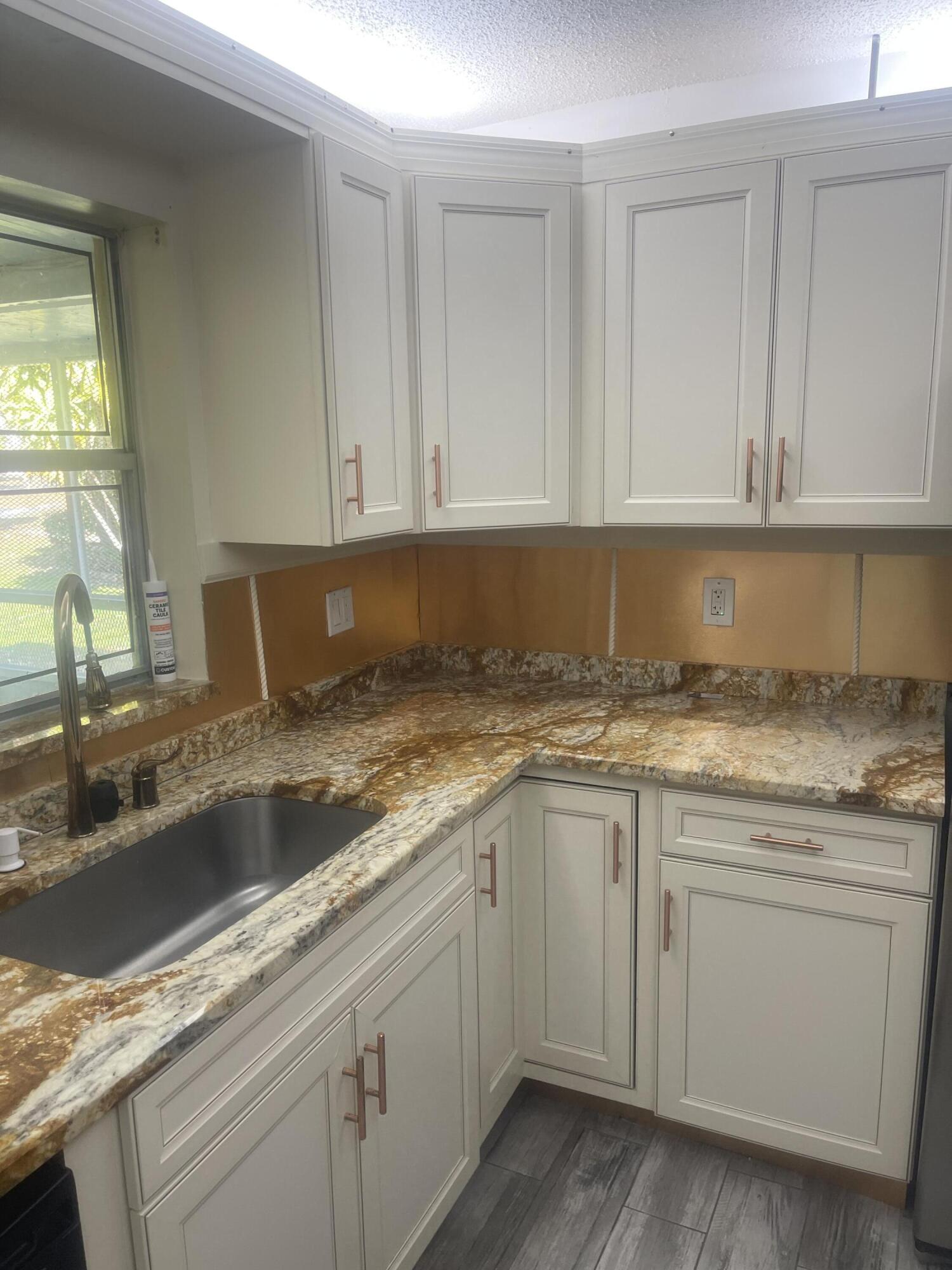 CLOISTER POINTE CONDO - Residential Lease