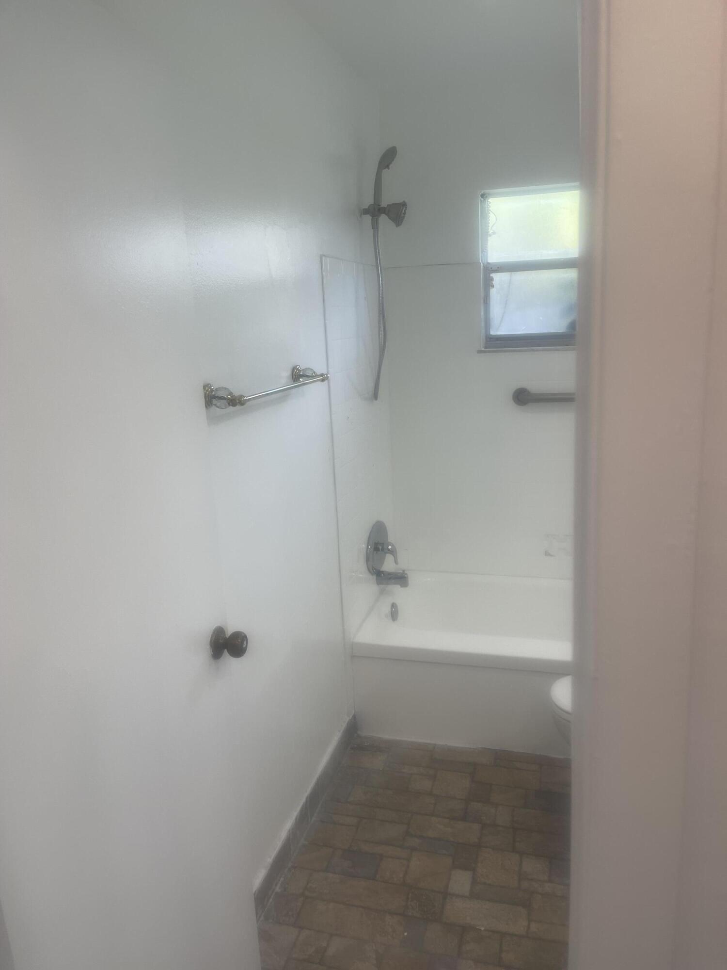 CLOISTER POINTE CONDO - Residential Lease