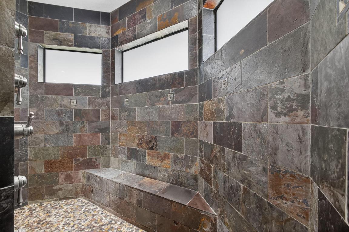 RUSTIC LAKES - Residential