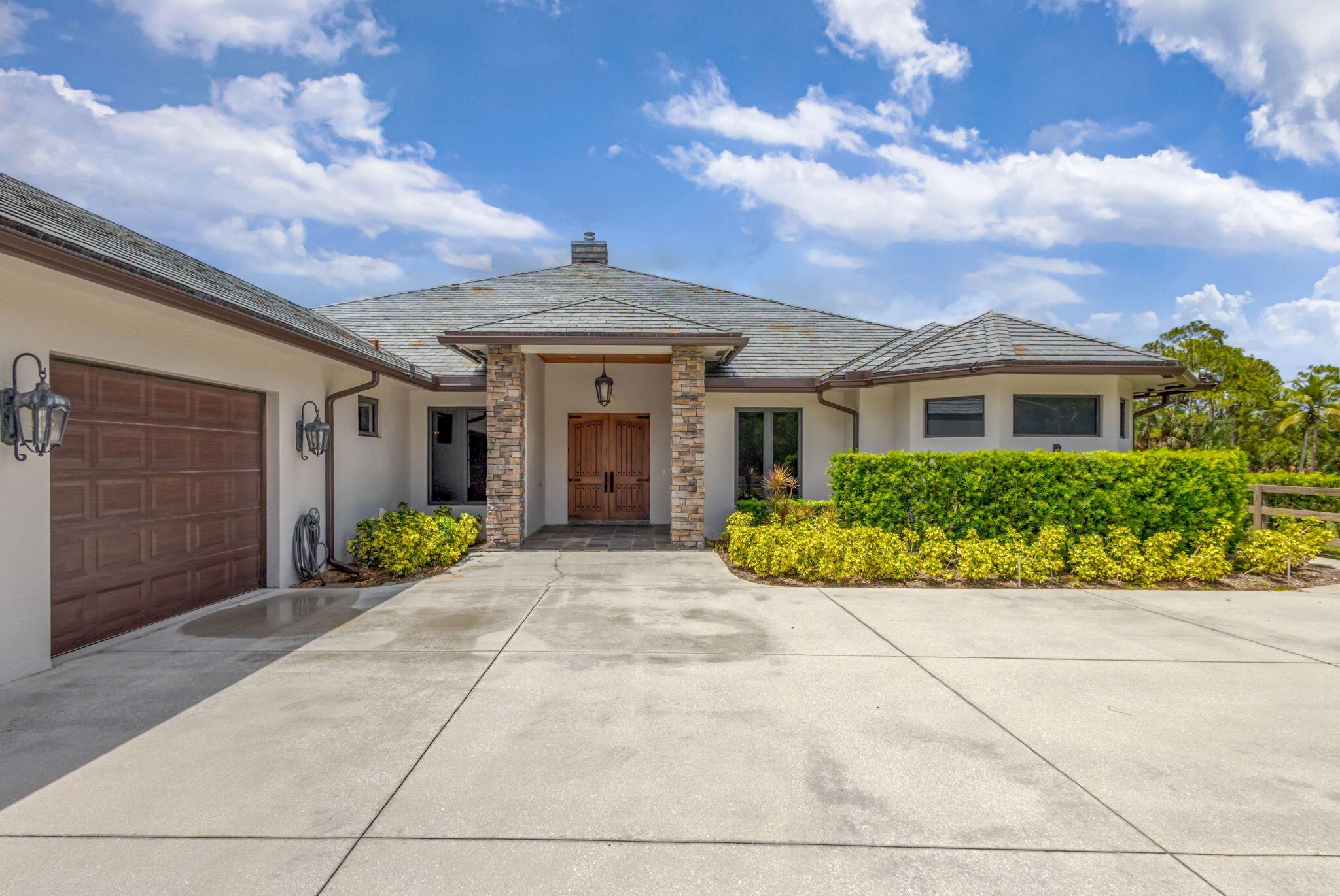 11085 86th Street N