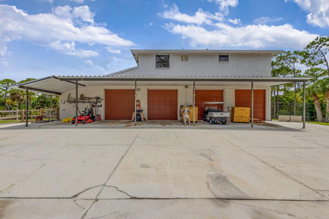 RUSTIC LAKES - Residential