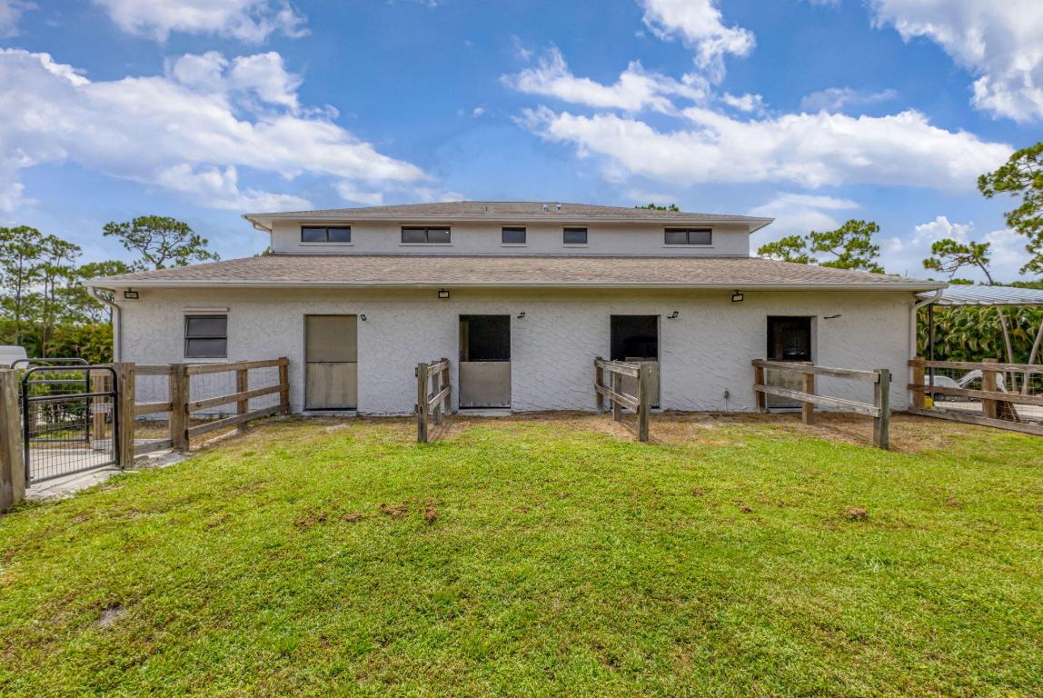 RUSTIC LAKES - Residential