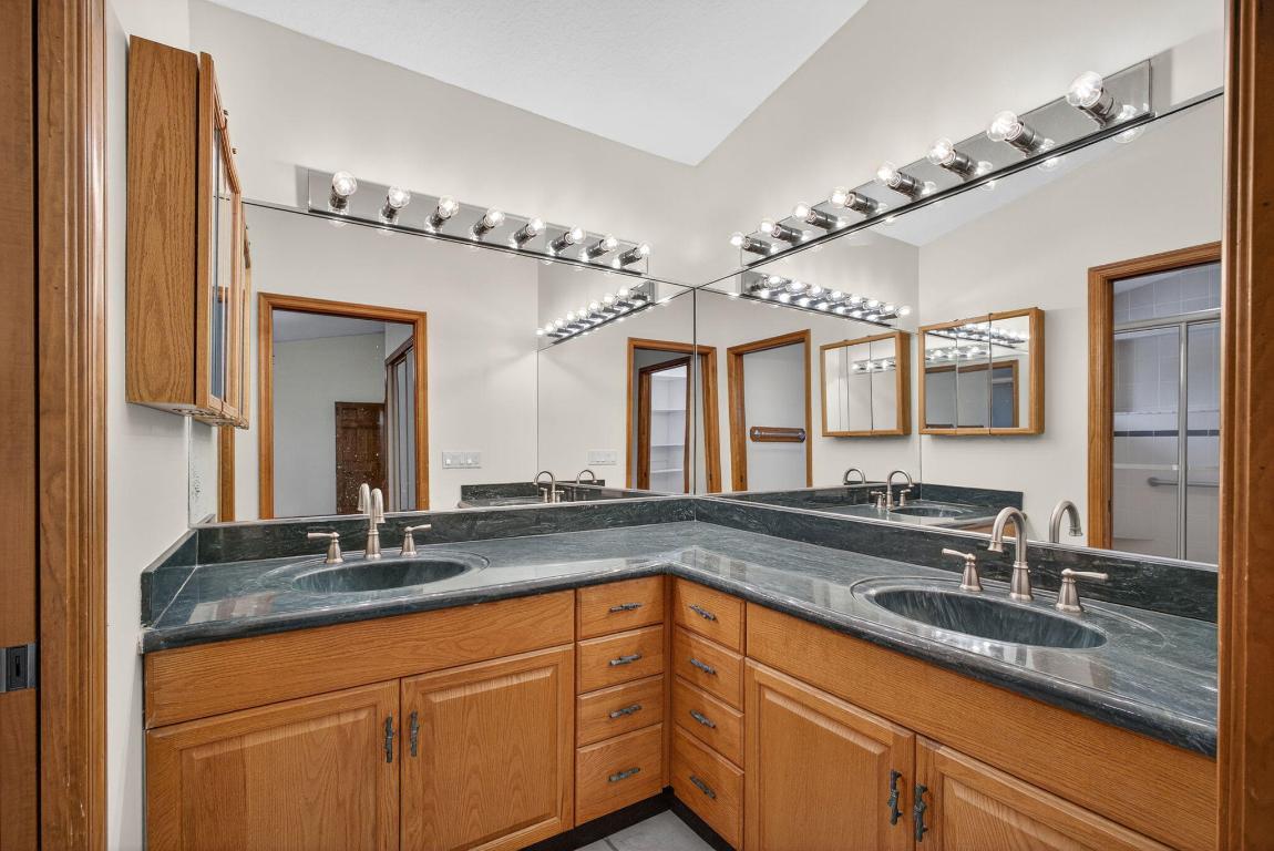 RUSTIC LAKES - Residential