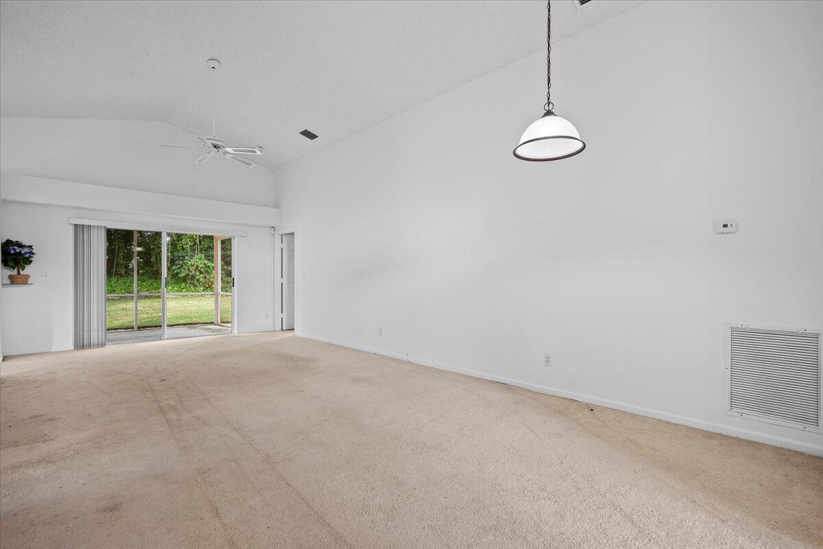 WELLINGTONS EDGE PAR 76 P - Residential