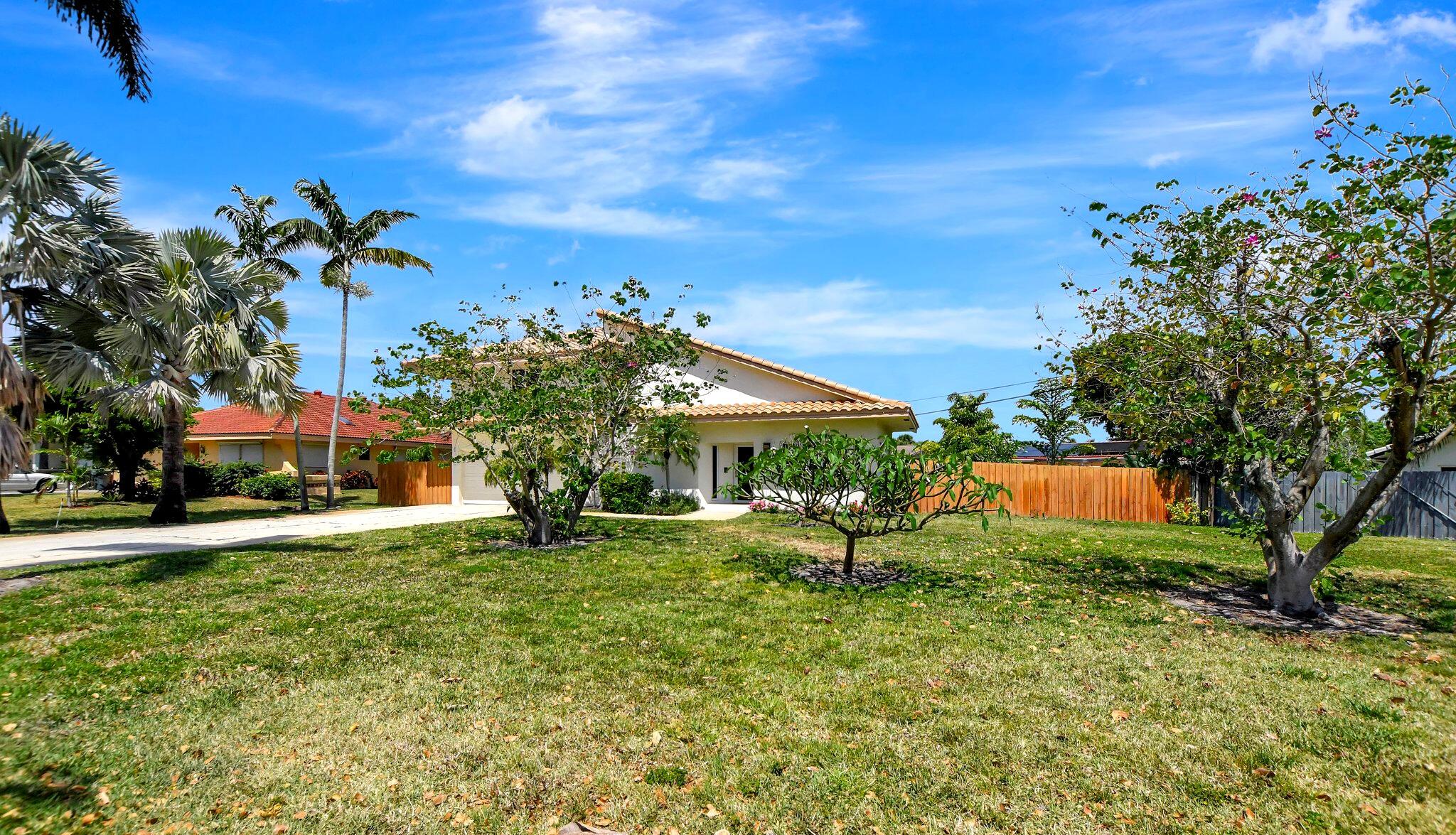 BOCA RATON HILLS SEC 3 - Residential Lease
