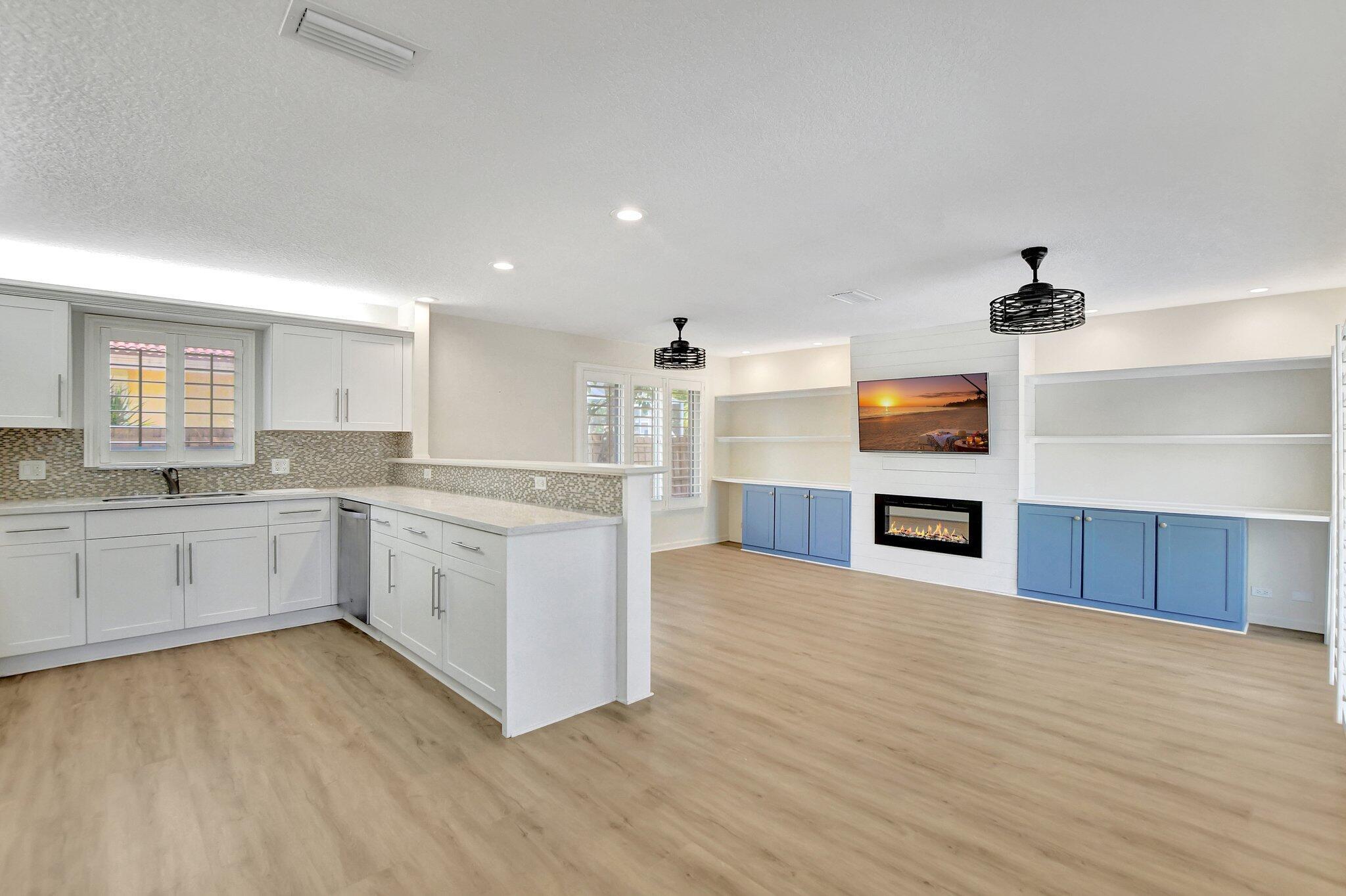 BOCA RATON HILLS SEC 3 - Residential Lease