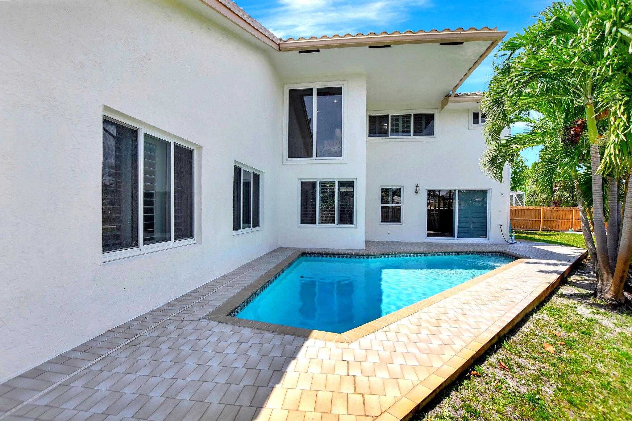 BOCA RATON HILLS SEC 3 - Residential Lease