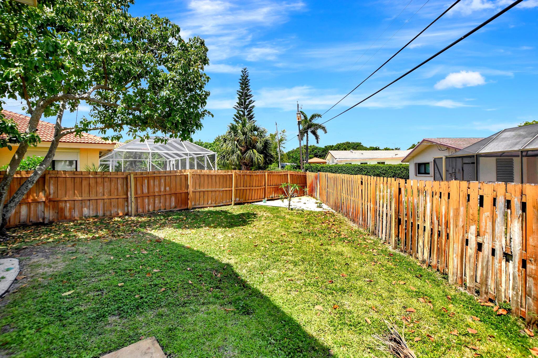 BOCA RATON HILLS SEC 3 - Residential Lease