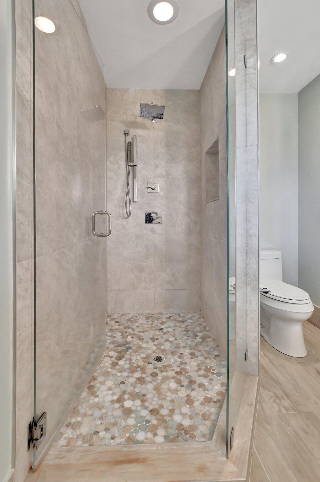 BOCA RATON HILLS SEC 3 - Residential Lease