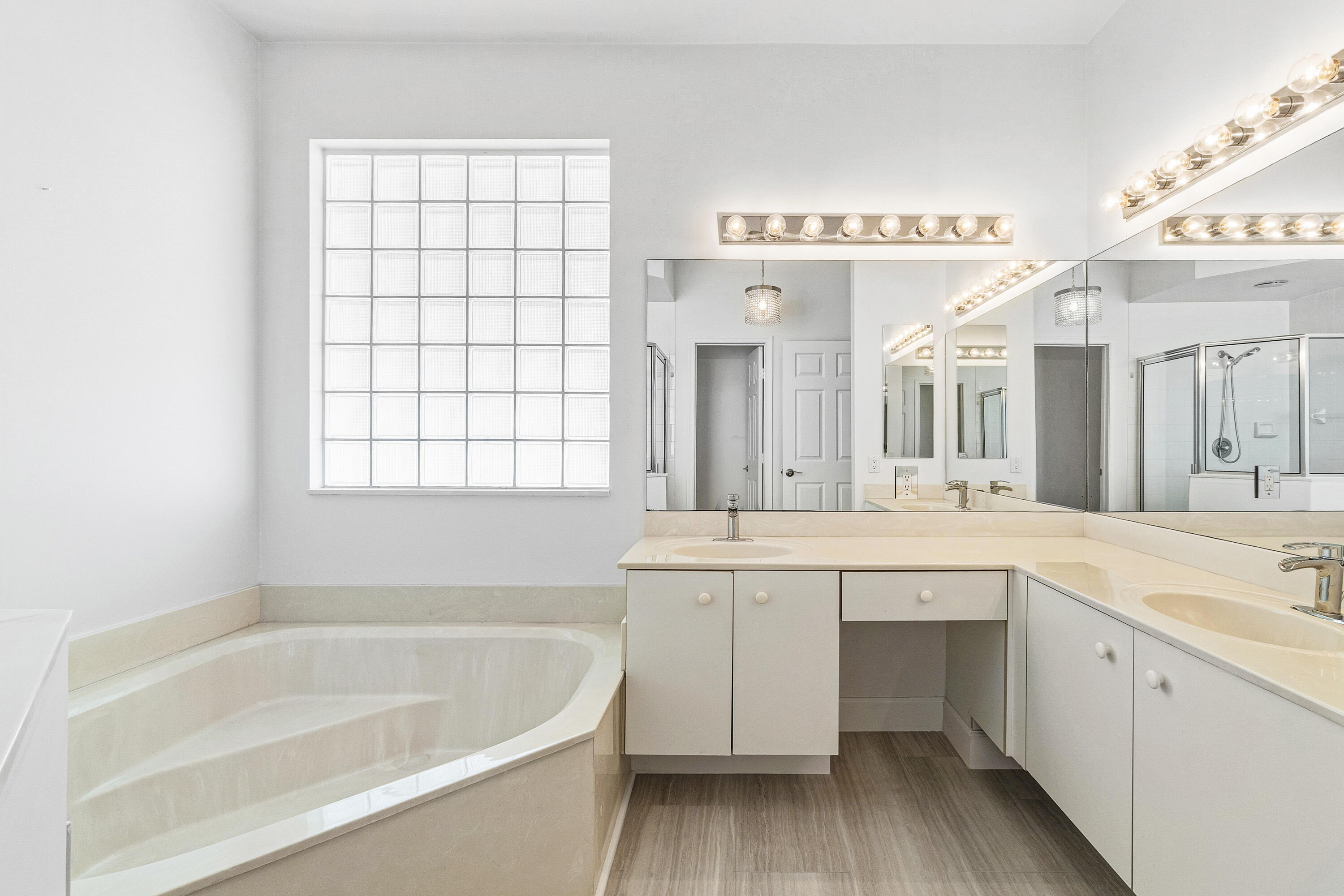 LAKES OF WESTCHESTER - Residential