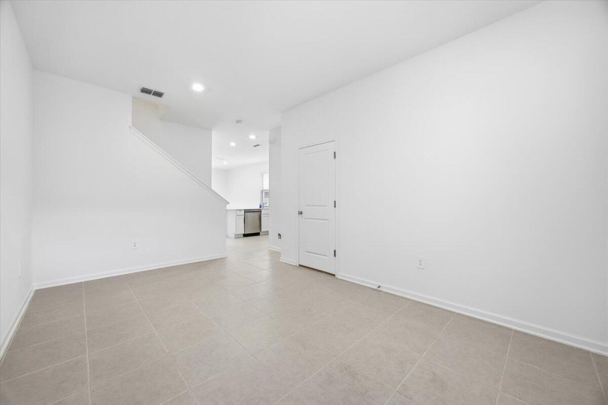 WESTVIEW POD A PHASE 3 - Residential Lease