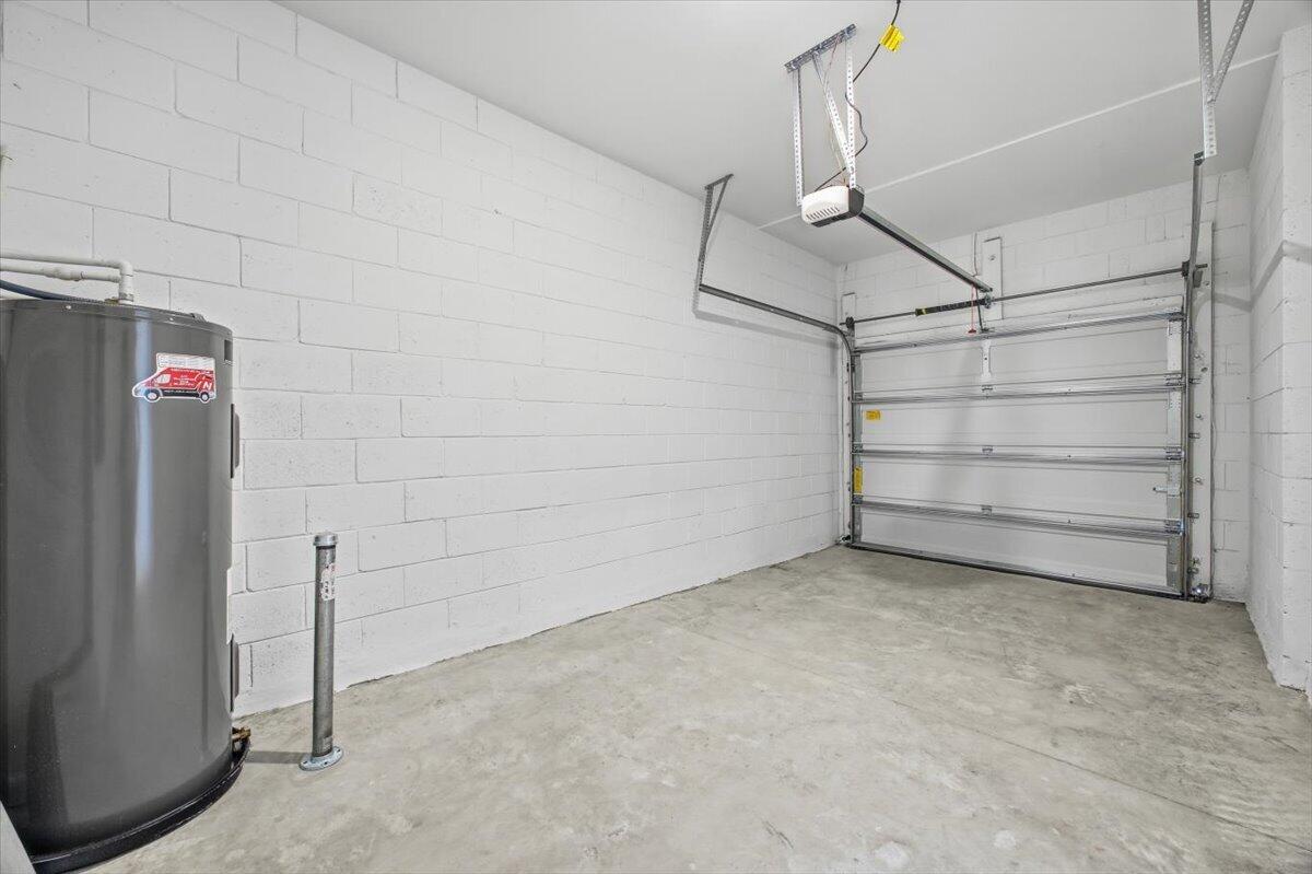 WESTVIEW POD A PHASE 3 - Residential Lease