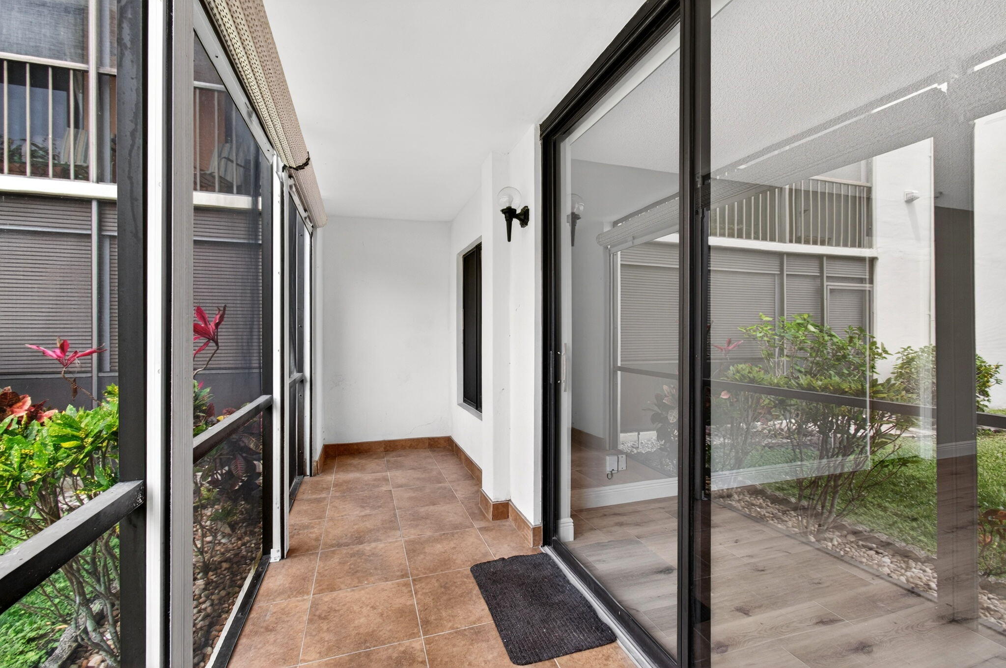 DOGWOOD CONDO - Residential