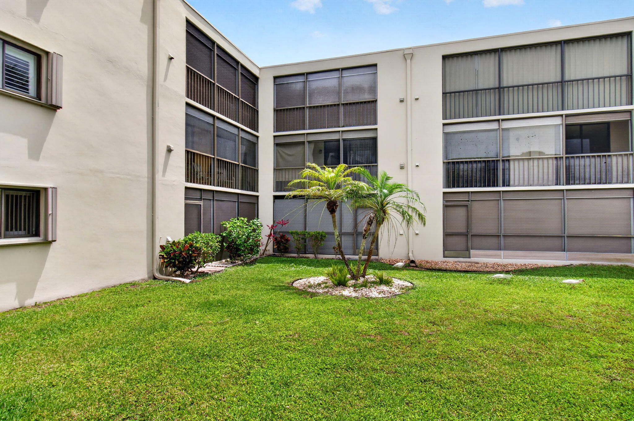 DOGWOOD CONDO - Residential