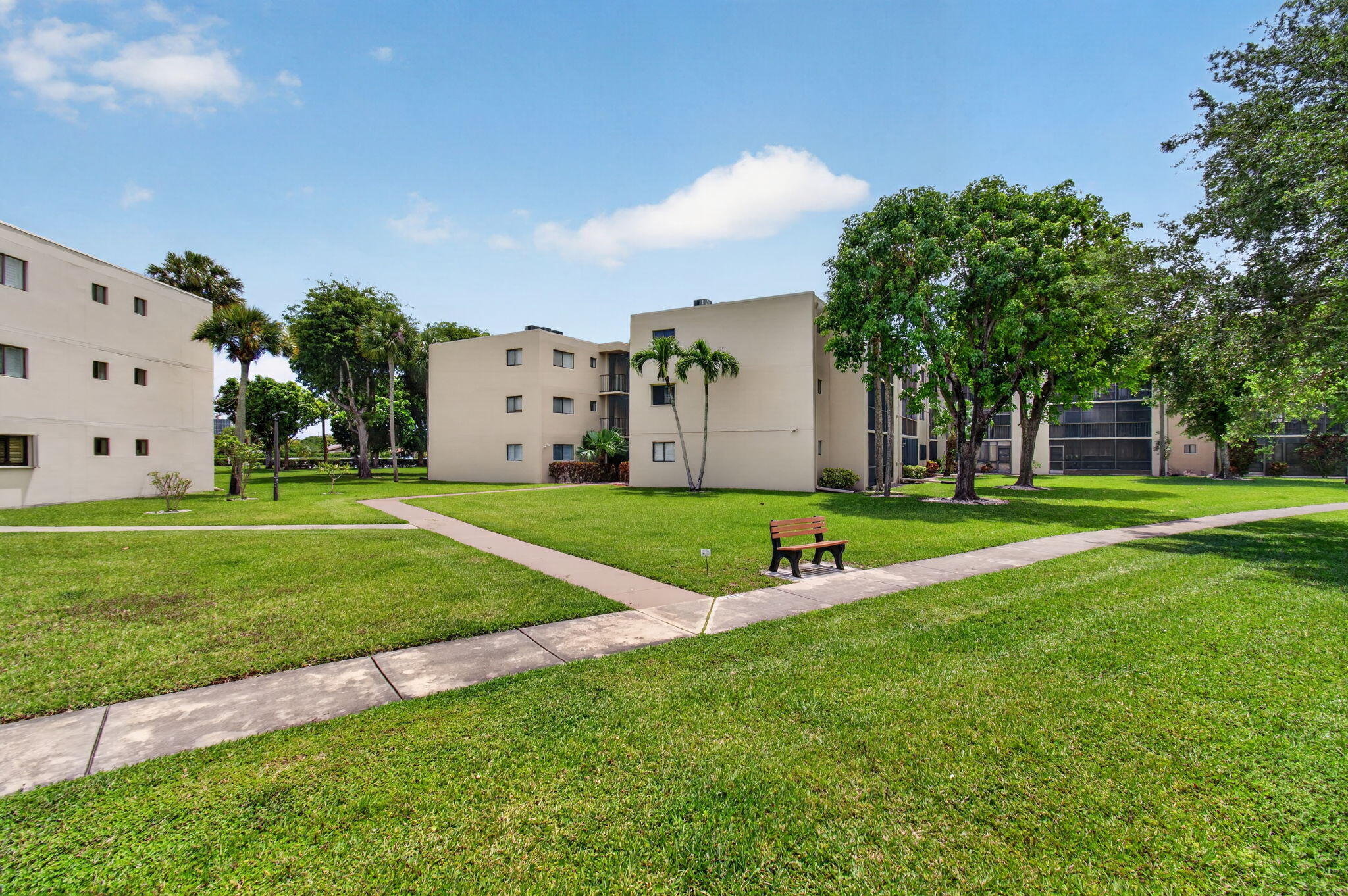 DOGWOOD CONDO - Residential