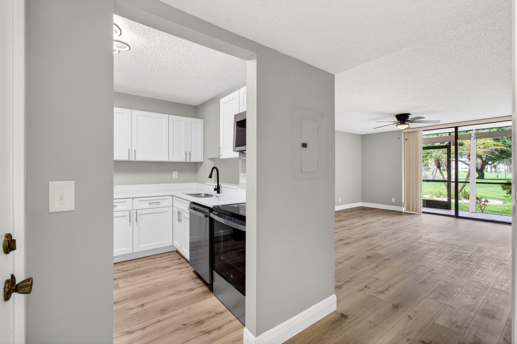 DOGWOOD CONDO - Residential