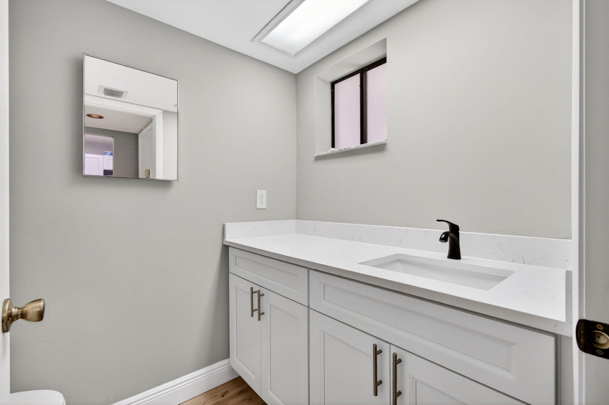 DOGWOOD CONDO - Residential