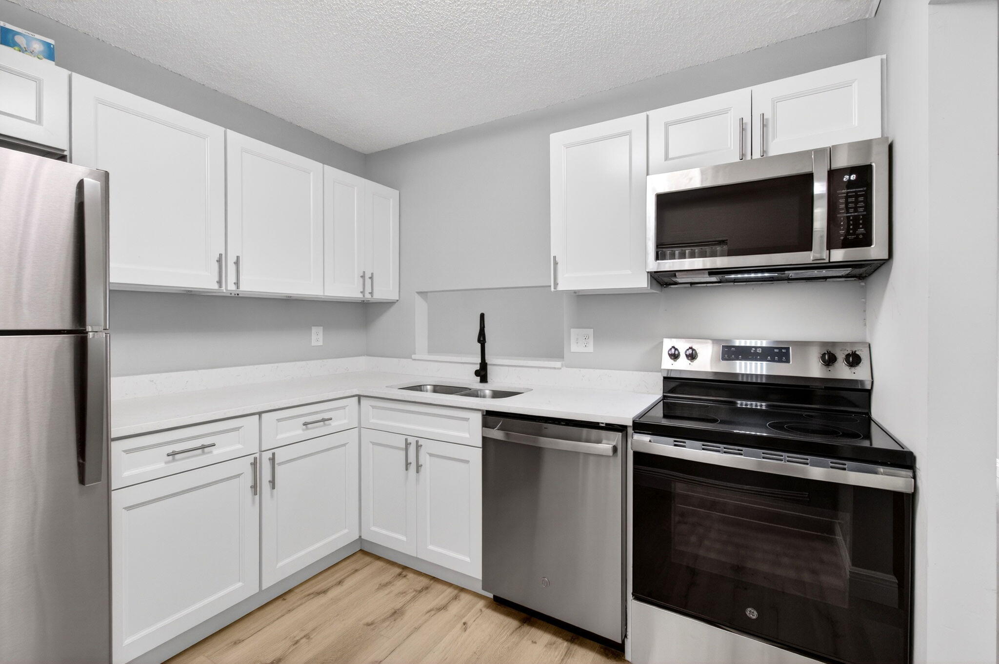 DOGWOOD CONDO - Residential