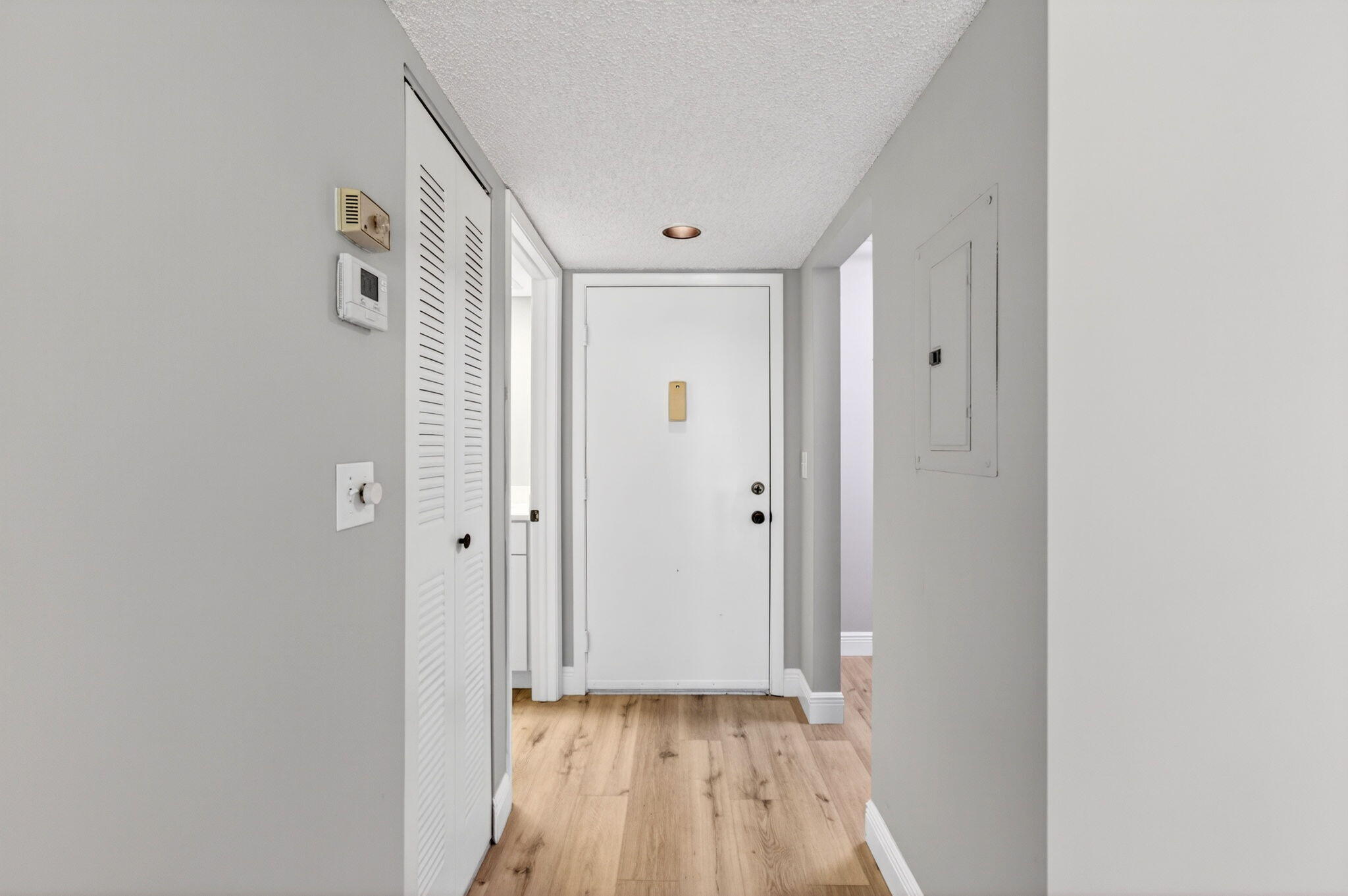 DOGWOOD CONDO - Residential