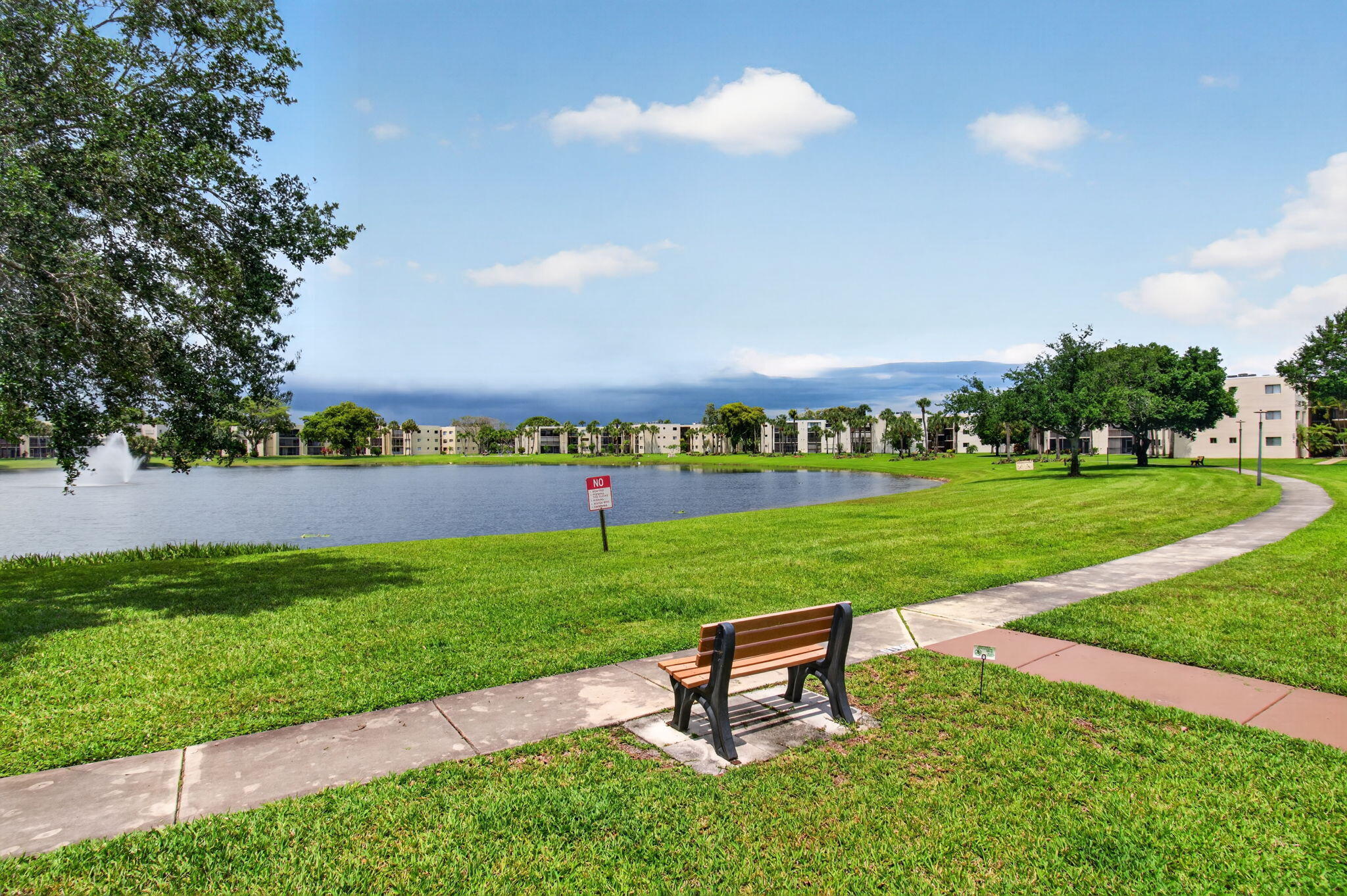 DOGWOOD CONDO - Residential