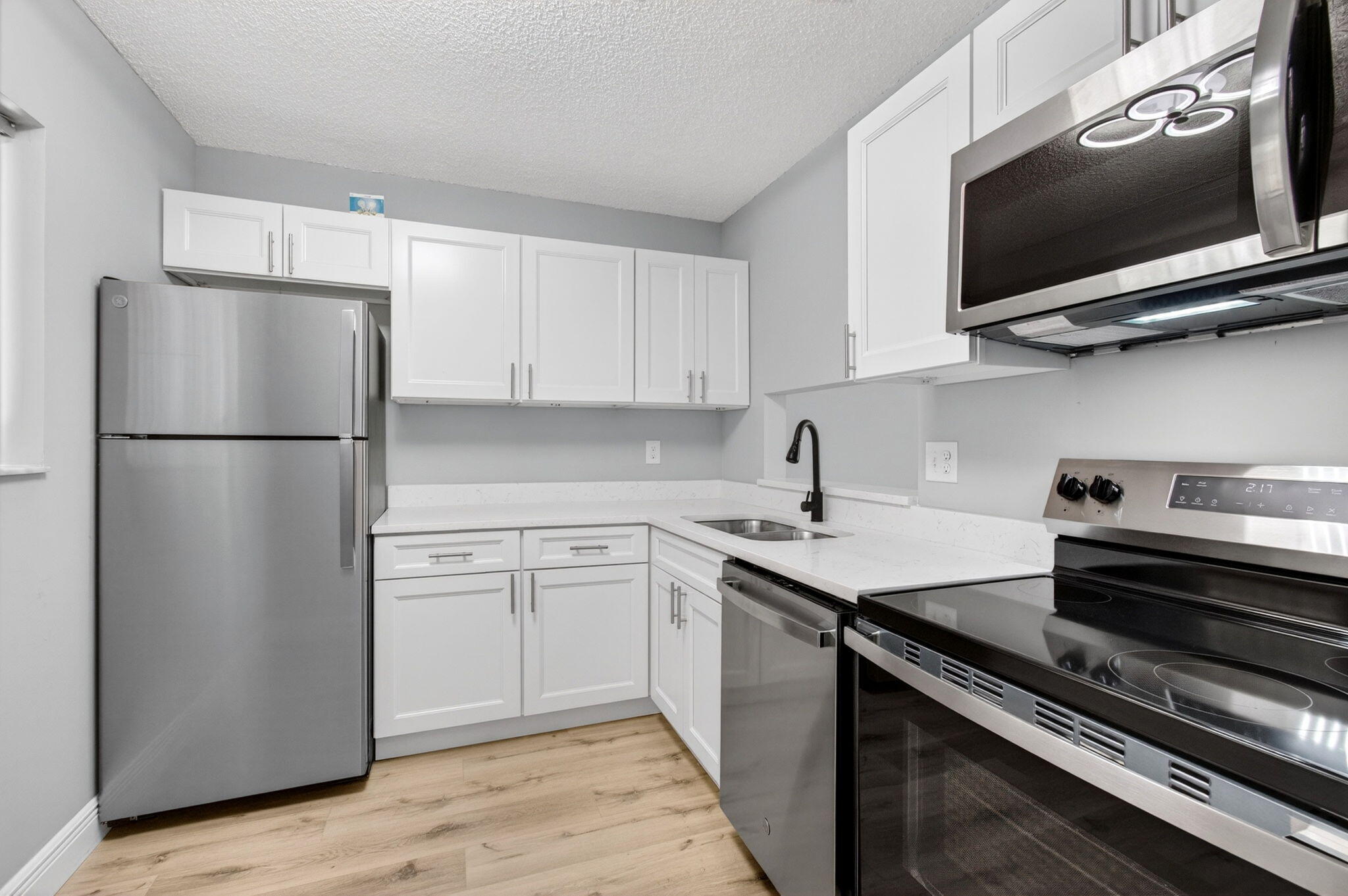 DOGWOOD CONDO - Residential