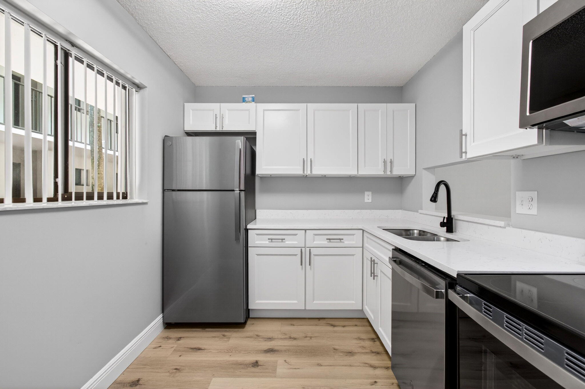 DOGWOOD CONDO - Residential