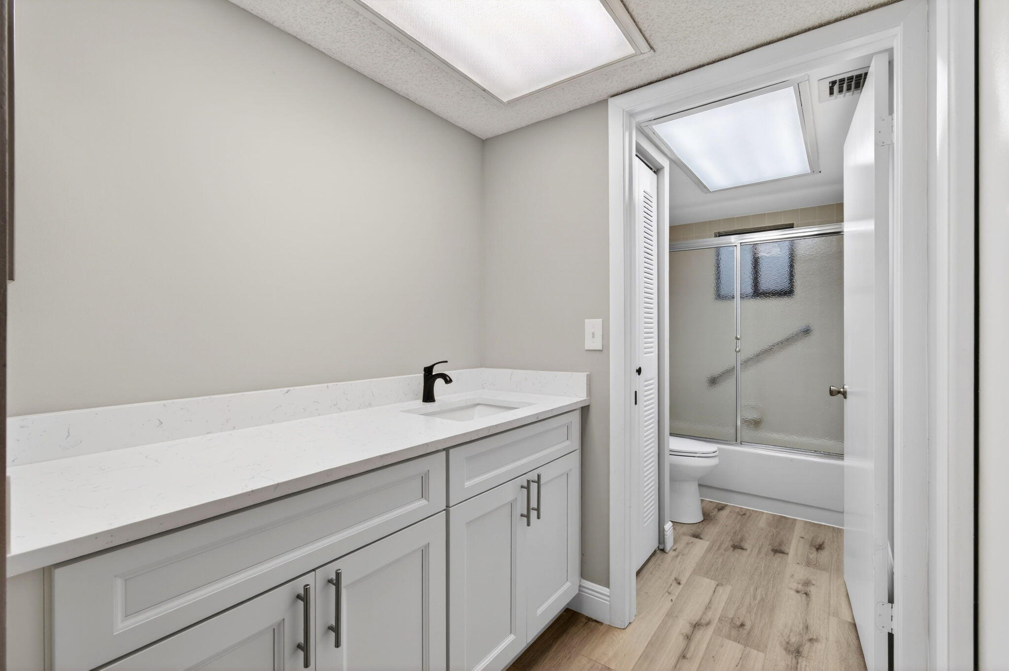 DOGWOOD CONDO - Residential