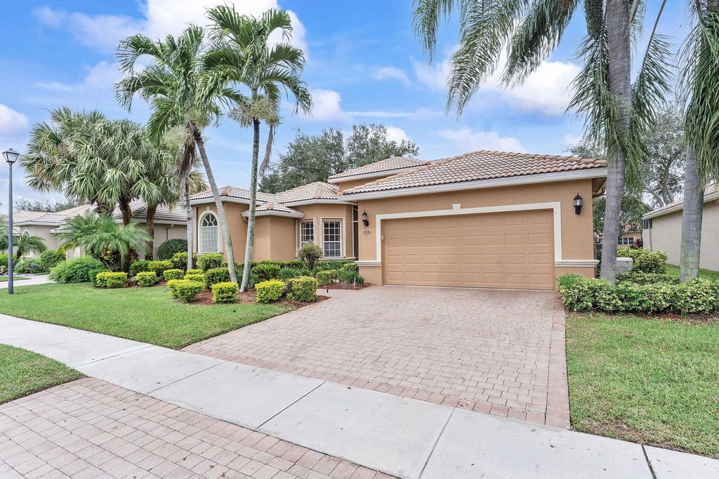 Photo of 7381 Viale Michelangelo, Delray Beach, FL 33446 (MLS # R11126782)