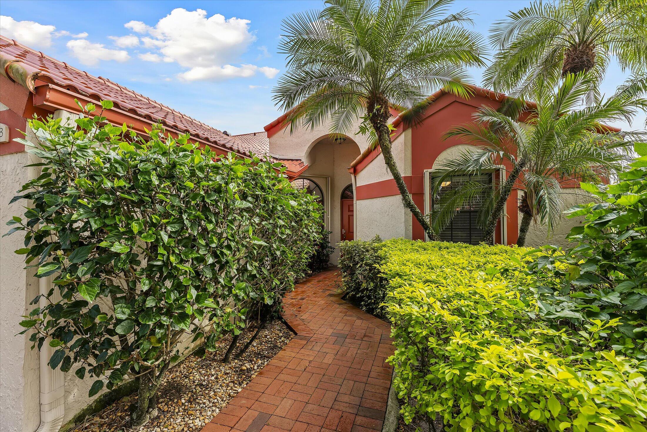 7841 Lexington Club Boulevard B