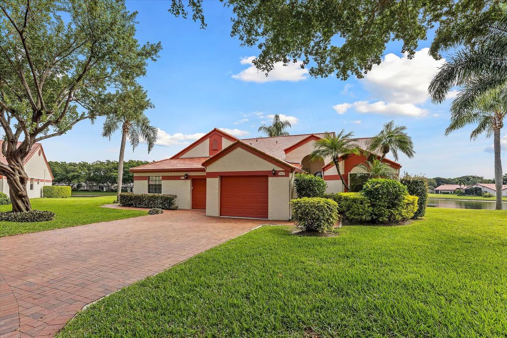 Photo of 7841 Lexington Club Blvd #B, Delray Beach, FL 33446 (MLS # R11159984)