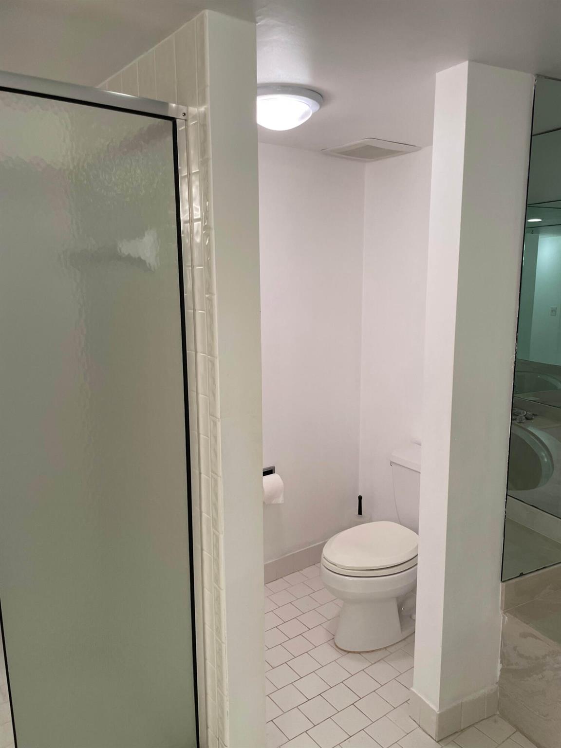 THIRTY-THREE SIXTY CONDO - Residential Lease