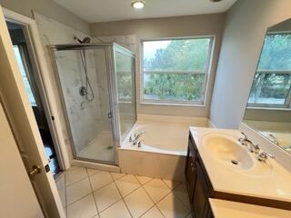 OLYMPIA 2 - Residential Lease