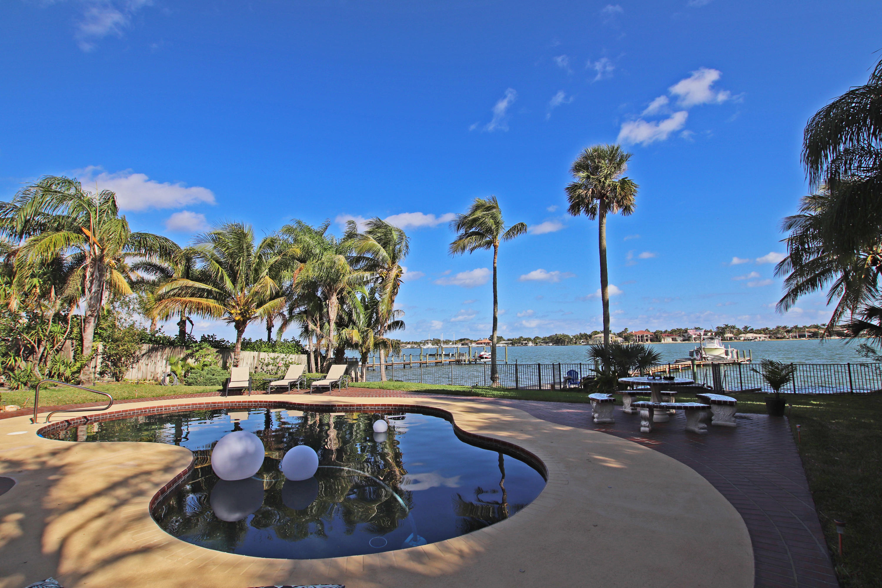 Pennock Point - Residential