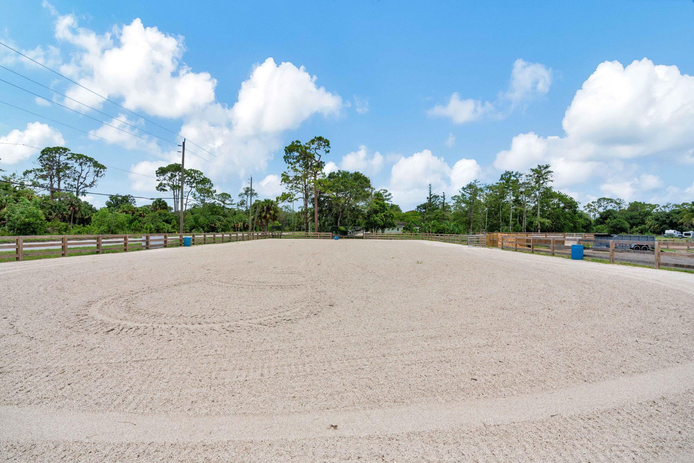 LOXAHATCHEE GROVES - Residential