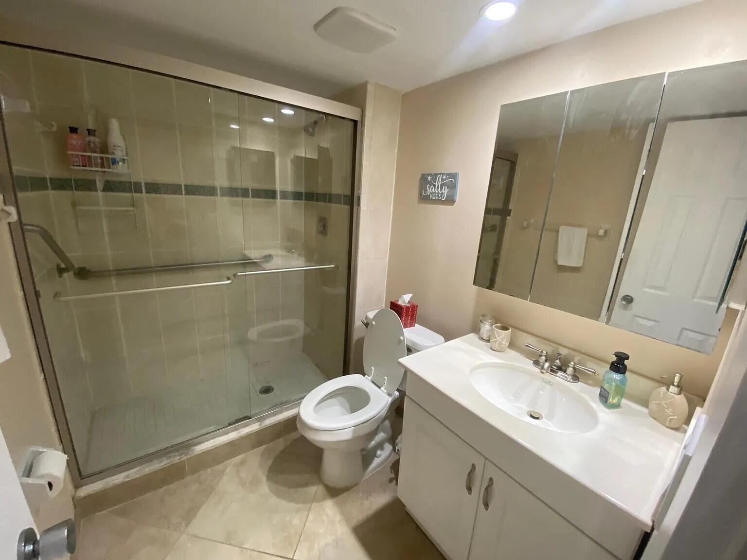 ATLANTIS CONDOMINIUM BUIL - Residential Lease