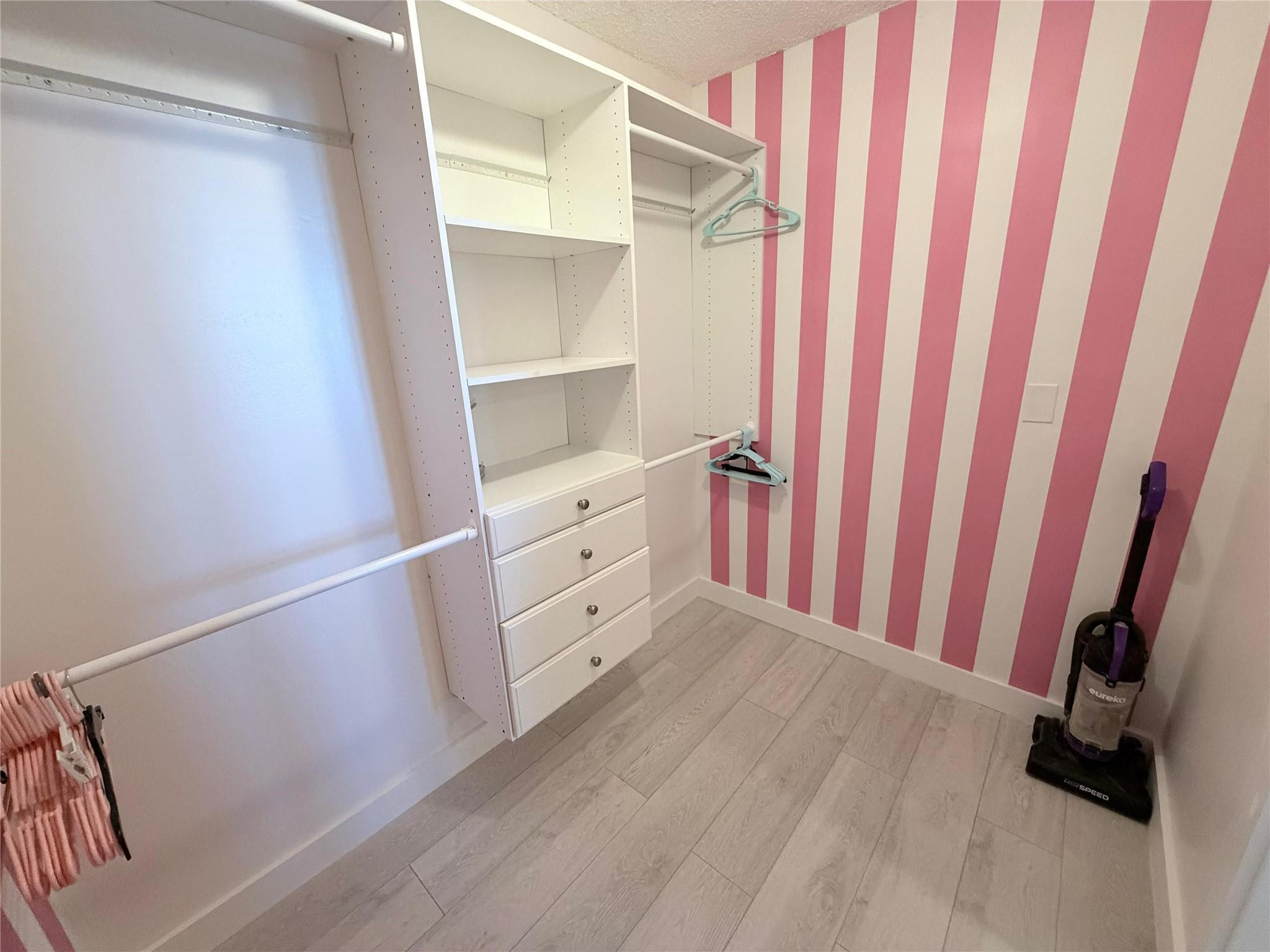 Claridge Condo - Residential