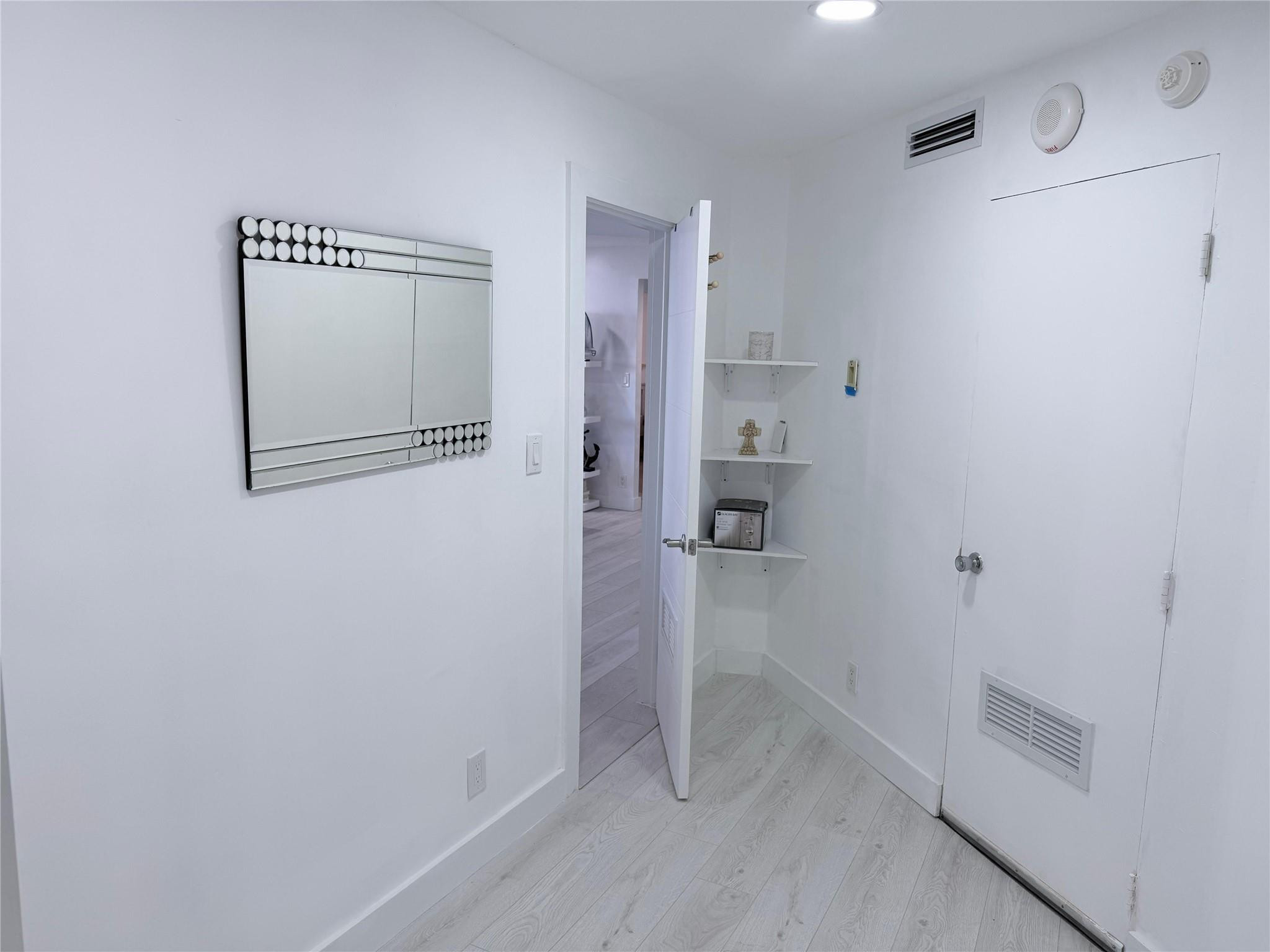 Claridge Condo - Residential