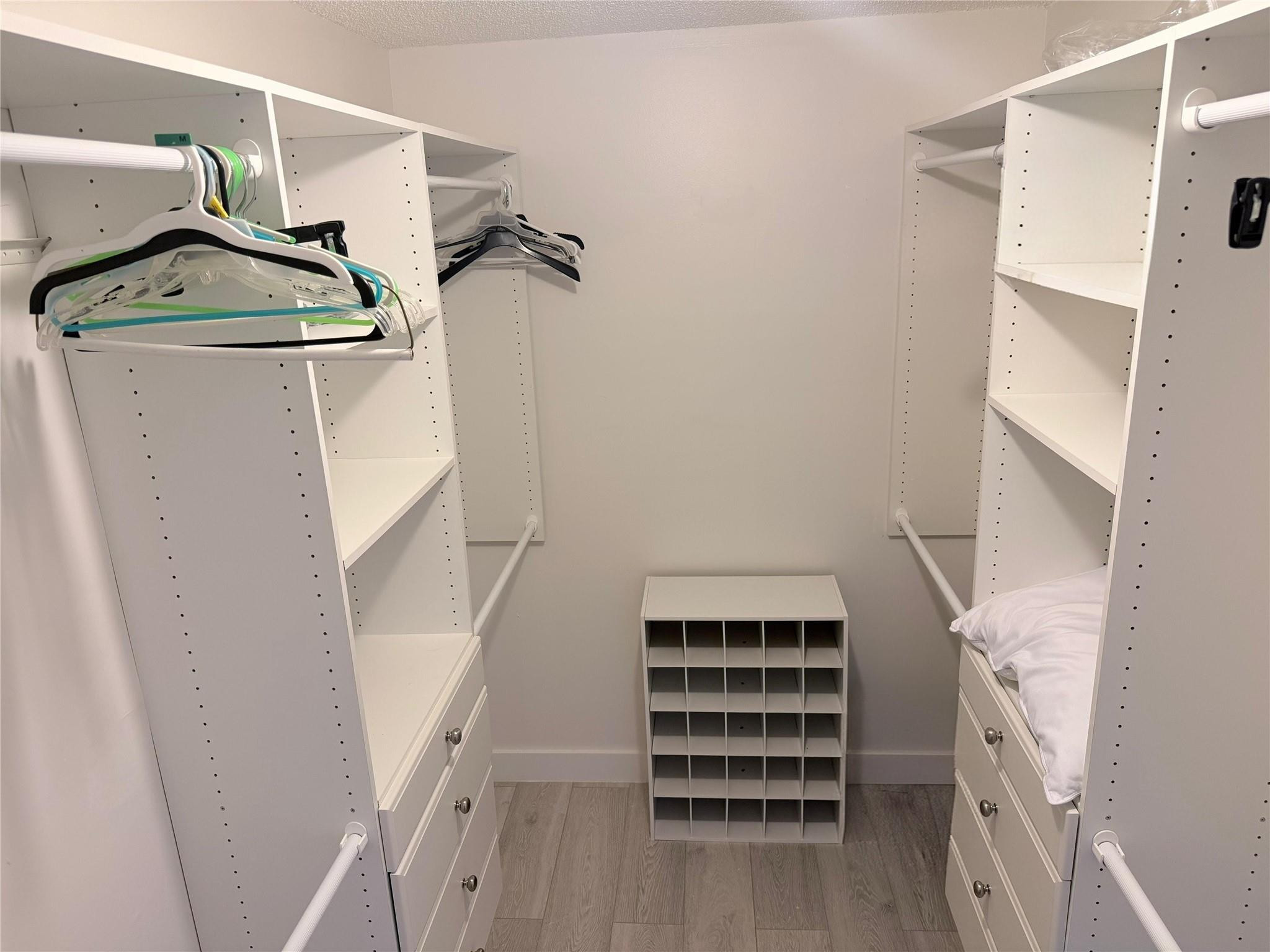 Claridge Condo - Residential