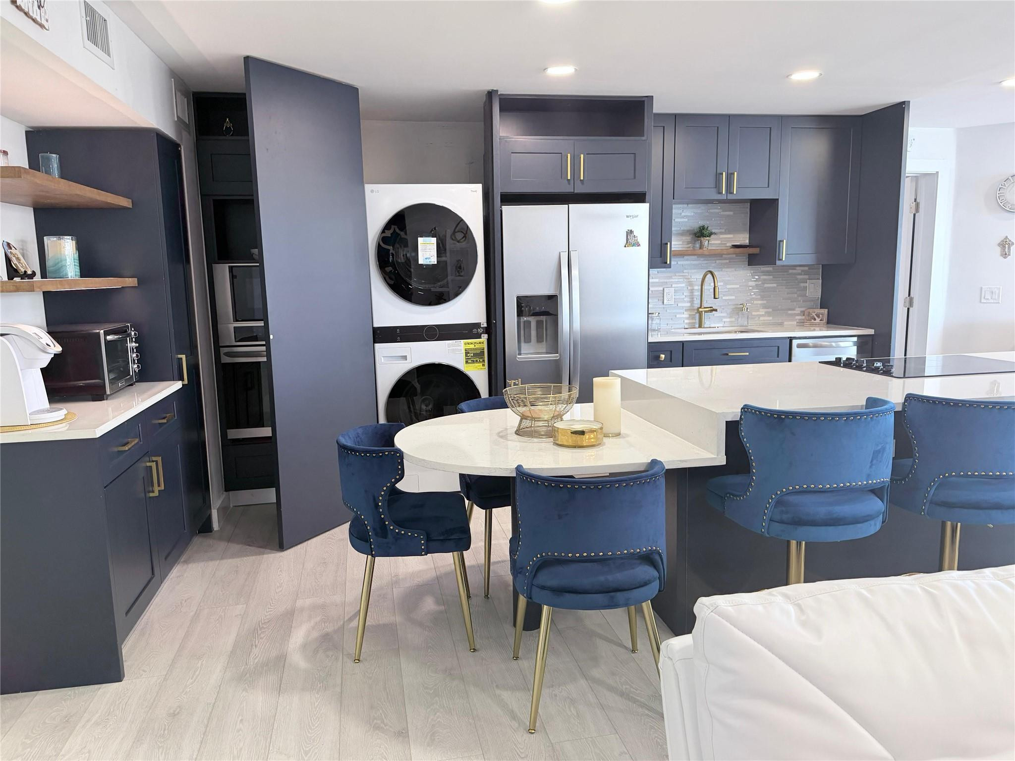 Claridge Condo - Residential