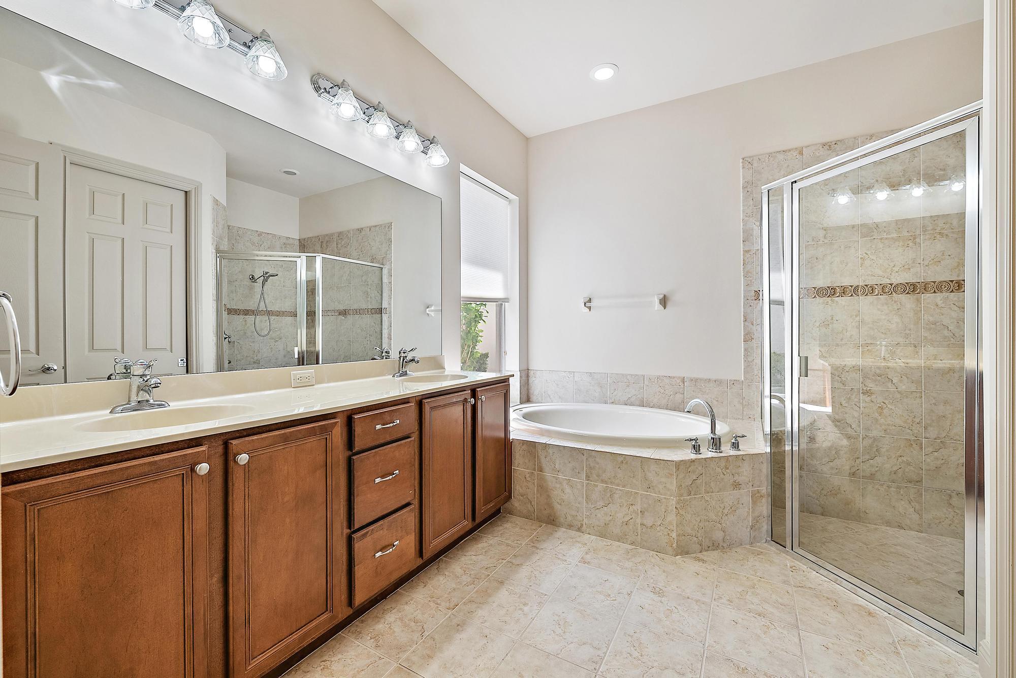 IBIS GOLF AND COUNTRY CLU - Residential