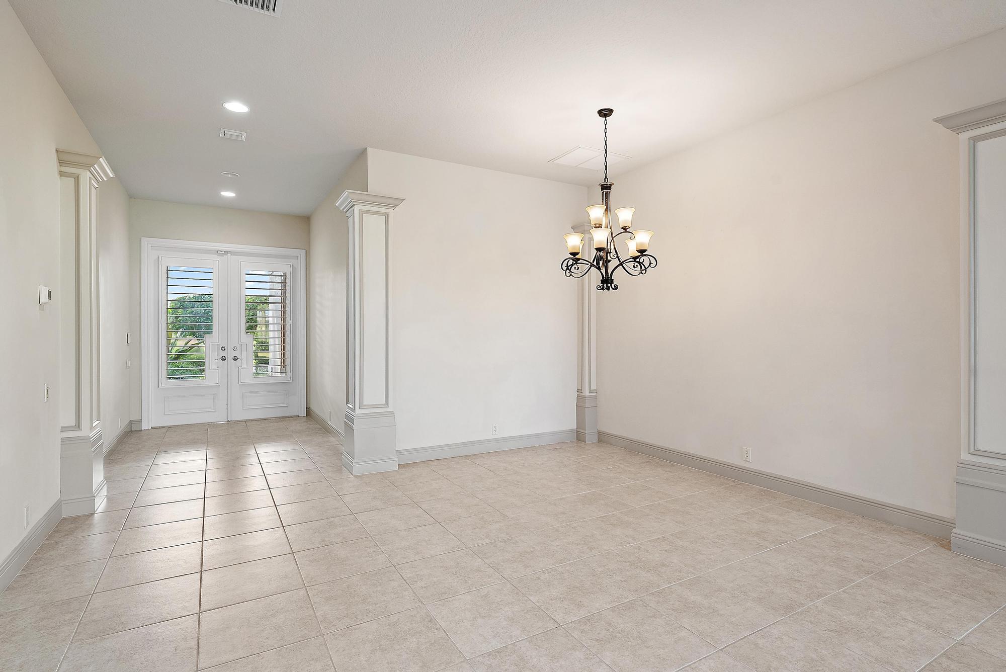 IBIS GOLF AND COUNTRY CLU - Residential