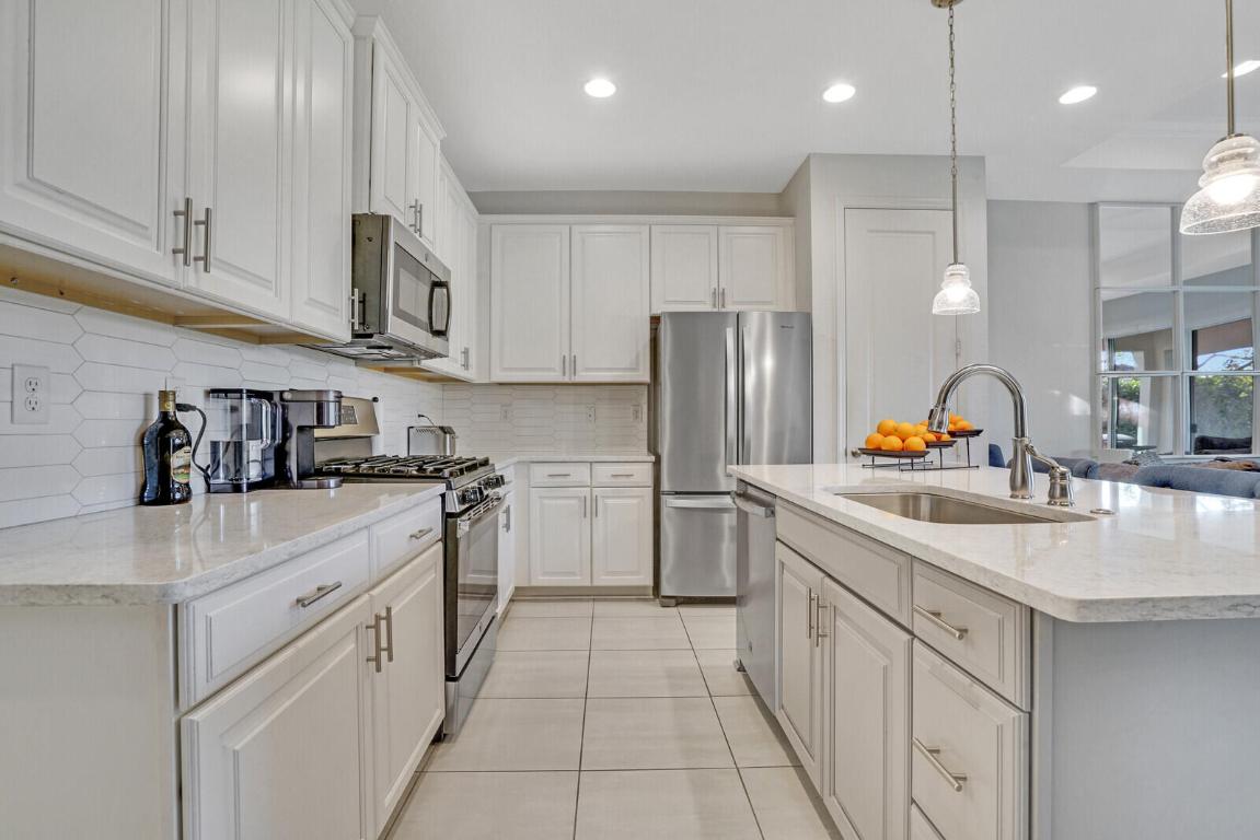 19750 Split Rail Run