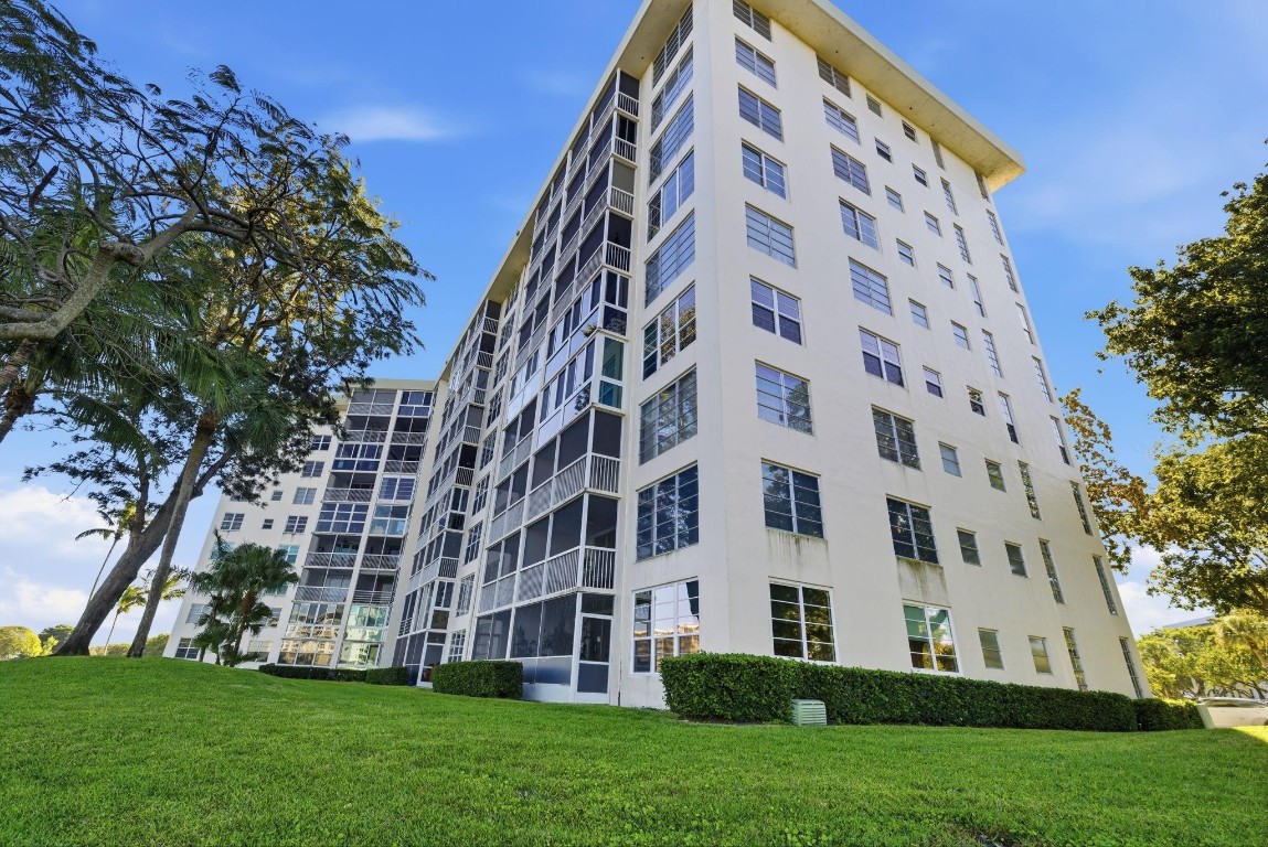 Palm Aire - Residential